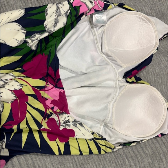 Floral Halter One-Piece Swimsuit - Picture 9 of 12